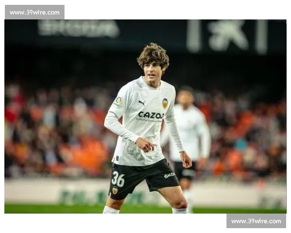 瓦伦西亚敲定丹朱马!荷兰边锋点头同意回归西甲 瓦伦西亚敲定丹朱马!荷兰边锋点头同意回归西甲